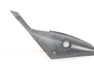 CACHE SOUS SELLE GAUCHE