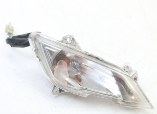 CLIGNOTANT AVANT DROIT