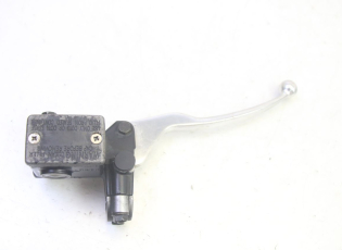 MAITRE CYLINDRE AVANT