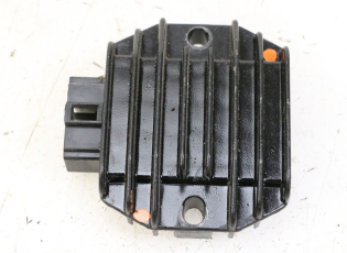 REGULATEUR CHARGE