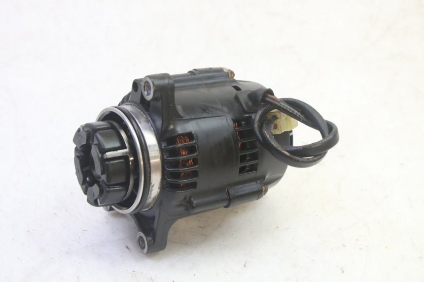 photo de ALTERNADOR KAWASAKI GPZ RX 1000 (1986 - 1988) - Detalle de la pieza