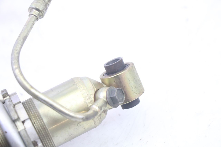 photo de AMORTIGUADOR TRASERO YAMAHA TTR 125 (2000 - 2020) - Primer plano técnico
