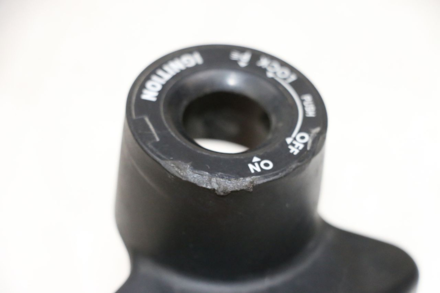 photo de ANTENA TRANSPONDEDOR YAMAHA FJR ABS 1300 (2006 - 2012) - Otra perspectiva