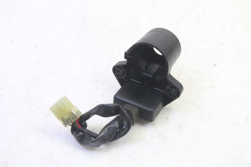 photo de ANTENA TRANSPONDEDOR YAMAHA X-MAX XMAX 250 (2006 - 2009)