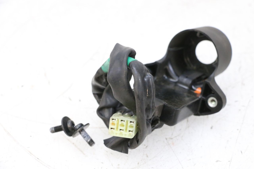 photo de ANTENA TRANSPONDEDOR YAMAHA XJ6 600 (2008 - 2016) - Detalle de la pieza