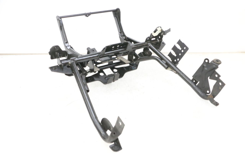 photo de CARENADO FRONTAL ARA SUZUKI BURGMAN 650 (2013 - 2020)