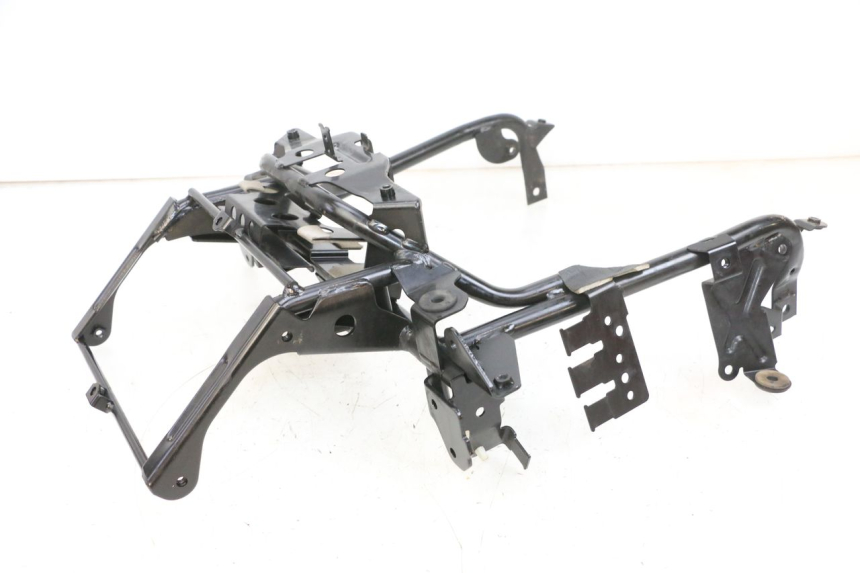 photo de CARENADO FRONTAL ARA SUZUKI BURGMAN 650 (2013 - 2020)