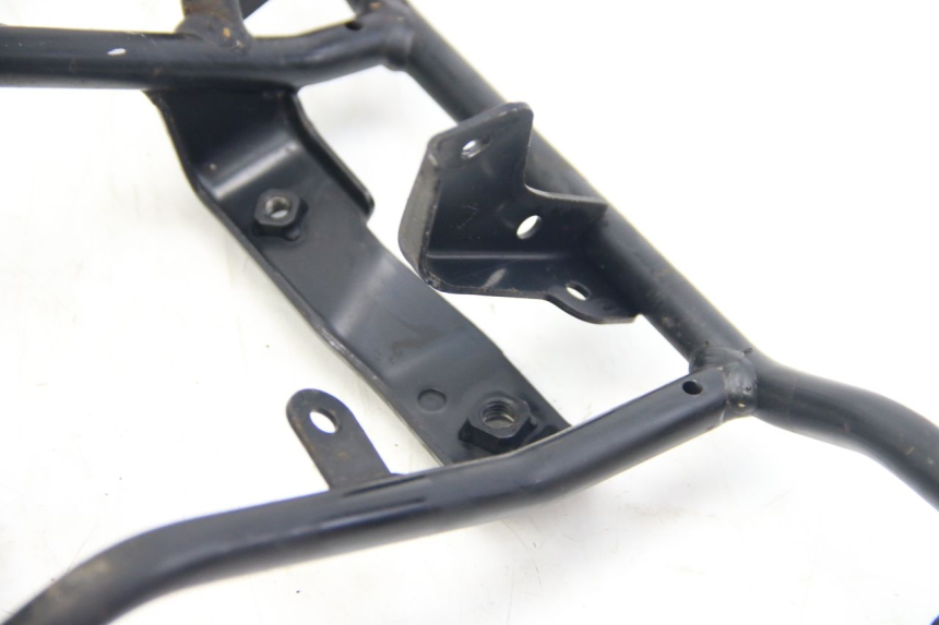 photo de ARAÑA FRONTAL SUZUKI SIXTEEN 125 (2008 - 2010)