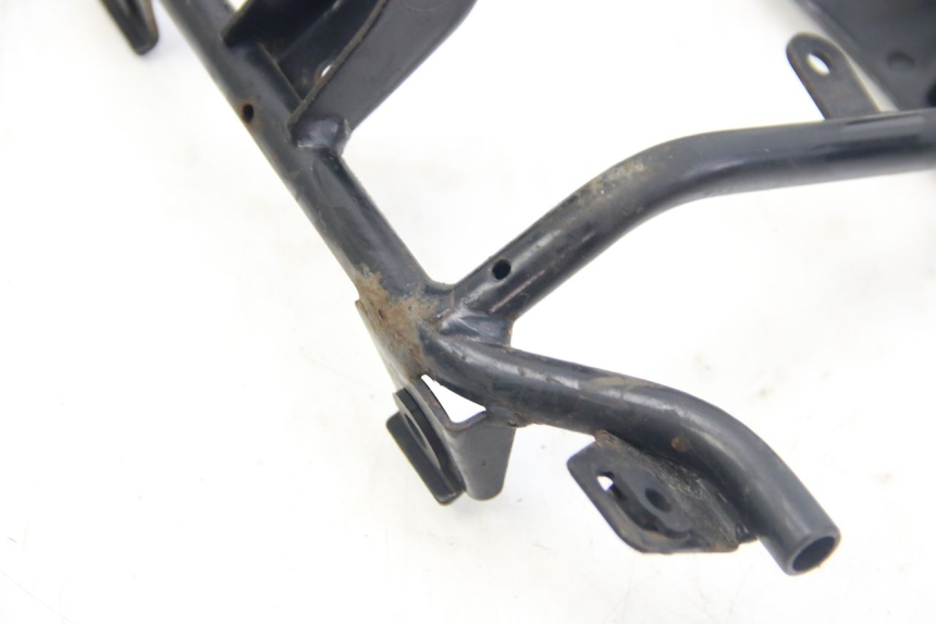 photo de ARAÑA FRONTAL SUZUKI SIXTEEN 125 (2008 - 2010)