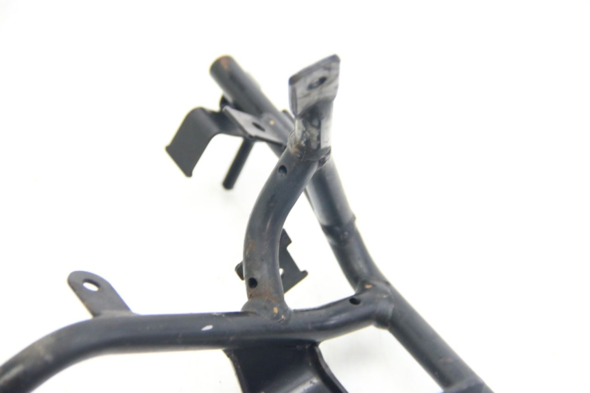 photo de ARAÑA FRONTAL SUZUKI SIXTEEN 125 (2008 - 2010)