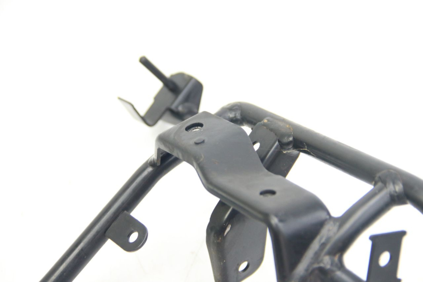 photo de ARAÑA FRONTAL SUZUKI SIXTEEN 125 (2008 - 2010)