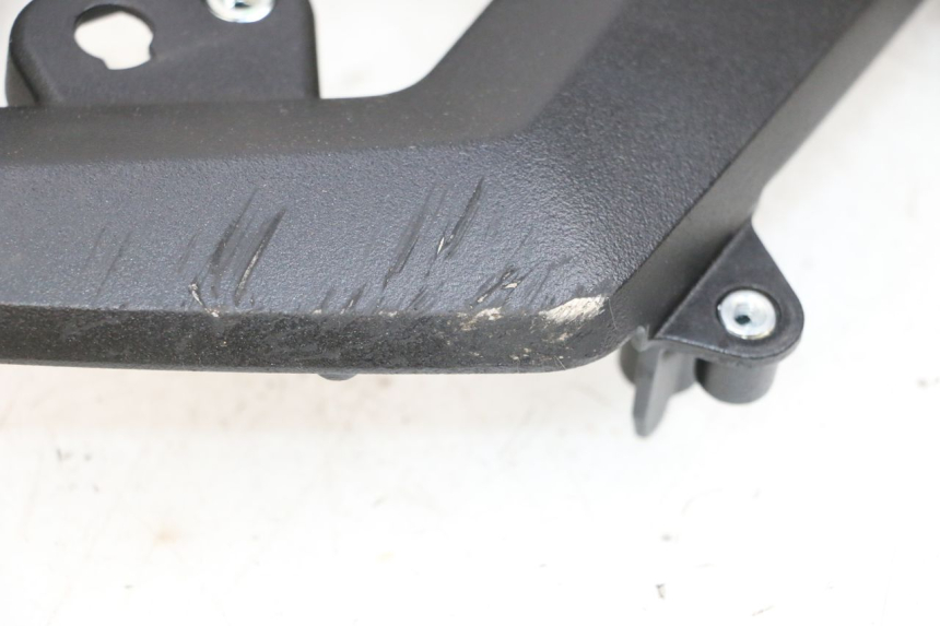 photo de CARENADO FRONTAL ARA BMW R GS 1250 (2021 - 2024) - Zoom estado de uso