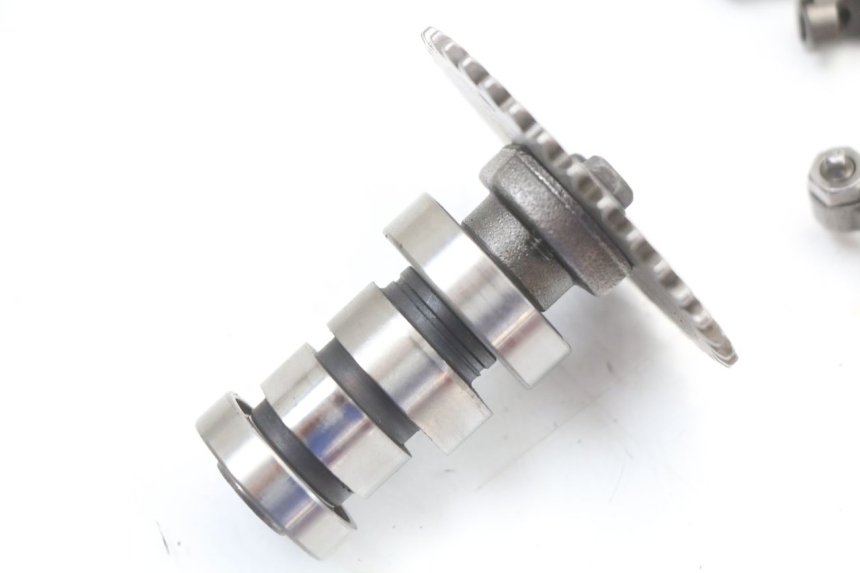 photo de ÁRBOL DE LEVAS PEUGEOT KISBEE 4T 50 (2010 - 2017)