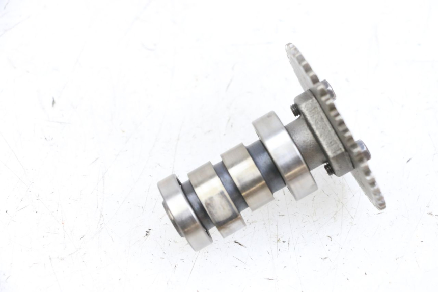 photo de ÁRBOL DE LEVAS PEUGEOT KISBEE 4T 50 (2010 - 2017) - Detalle de la pieza