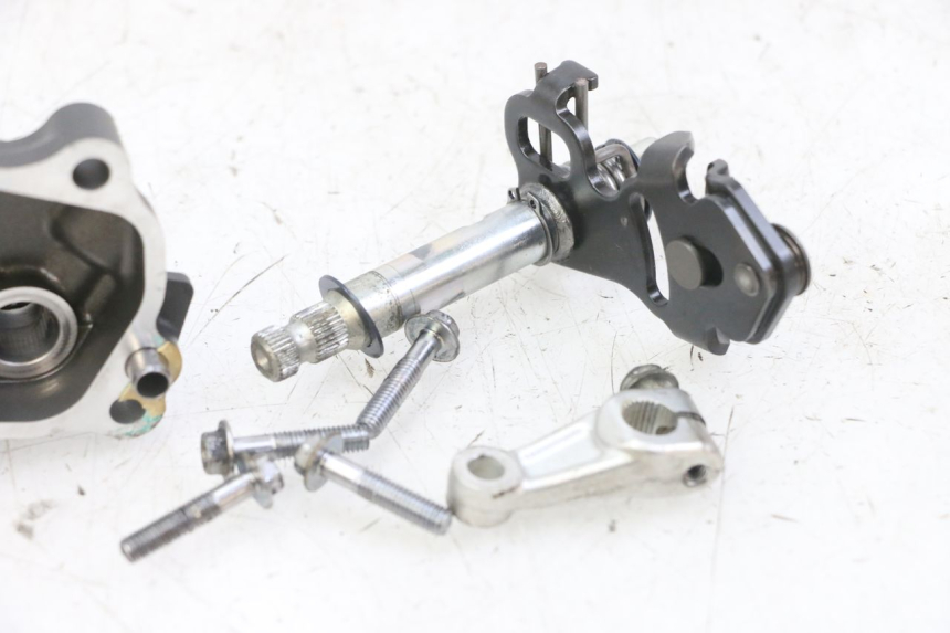 photo de EJE ENGRANAJE HONDA CB R 1000 (2018 - 2023)