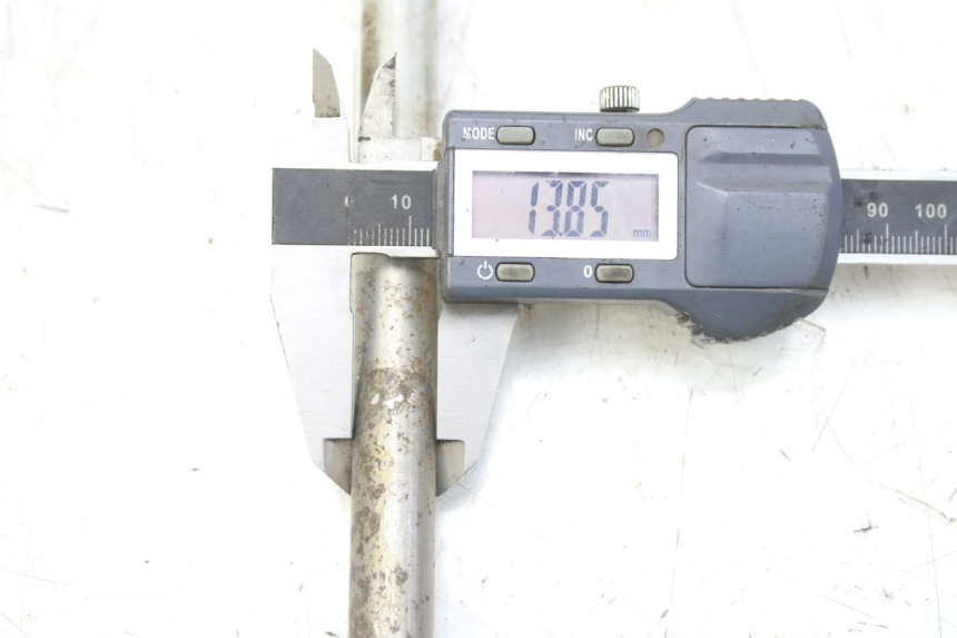 photo de EJE BRAZO OSCILANTE DERBI GPR 50 (2004 - 2009)