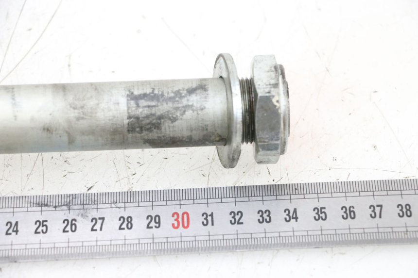 photo de EJE BASCULANTE SUZUKI GSXR GSX-R 1000 (2003 - 2004) - Detalle de la pieza