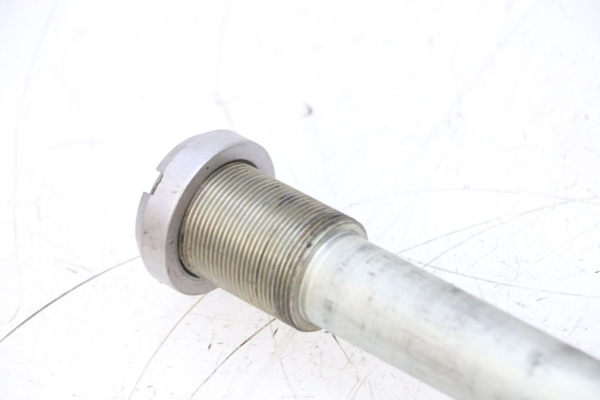 photo de EJE BASCULANTE SUZUKI GSXR GSX-R 1000 (2003 - 2004) - Detalles de los puntos de fijación