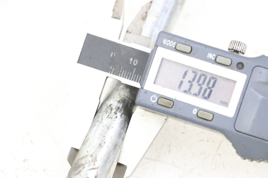 photo de Eje del brazo oscilante HYOSUNG XRX 125 (2000 - 2008)