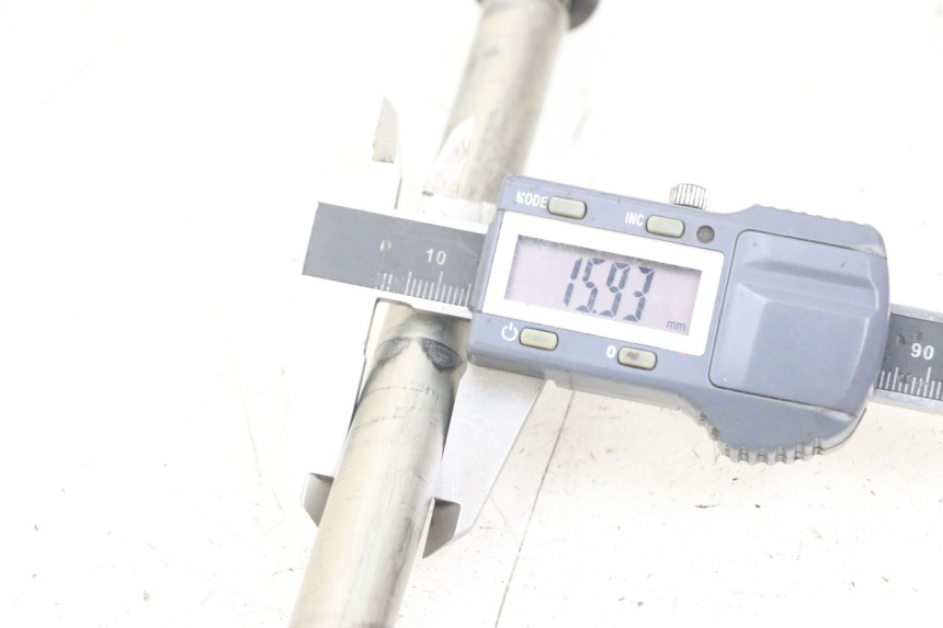 photo de EJE BRAZO OSCILANTE YAMAHA XT X 660 (2004 - 2016)