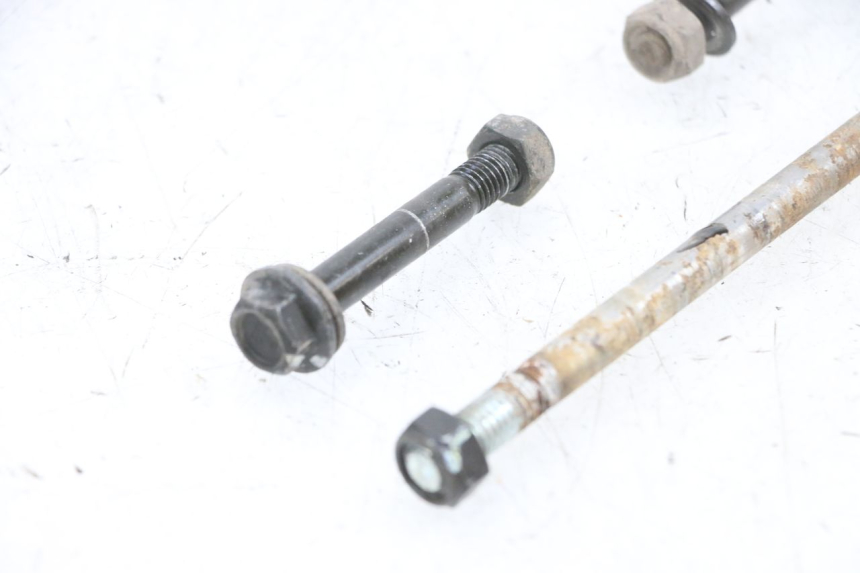 photo de EJE MOTOR PEUGEOT KISBEE 4T 50 (2010 - 2017) - Zoom estado de uso