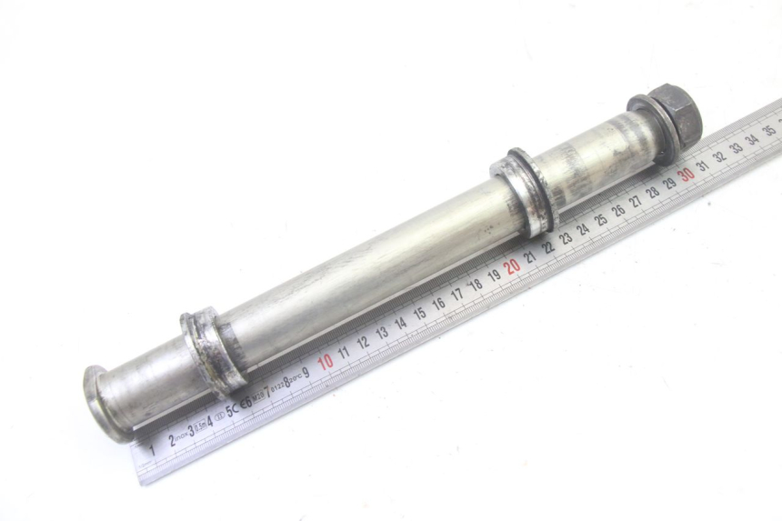 photo de EJE RUEDA TRASERO YAMAHA FZ6 FAZER S2 600 (2007 - 2011)