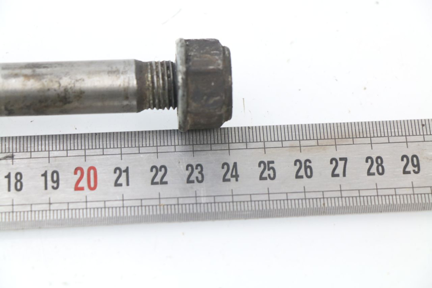 photo de EJE RUEDA TRASERO HONDA CG 125 (1996 - 1998)
