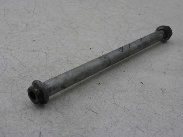 photo de EJE RUEDA TRASERO HONDA NTV DEAUVILLE 650 (2001 - 2006)