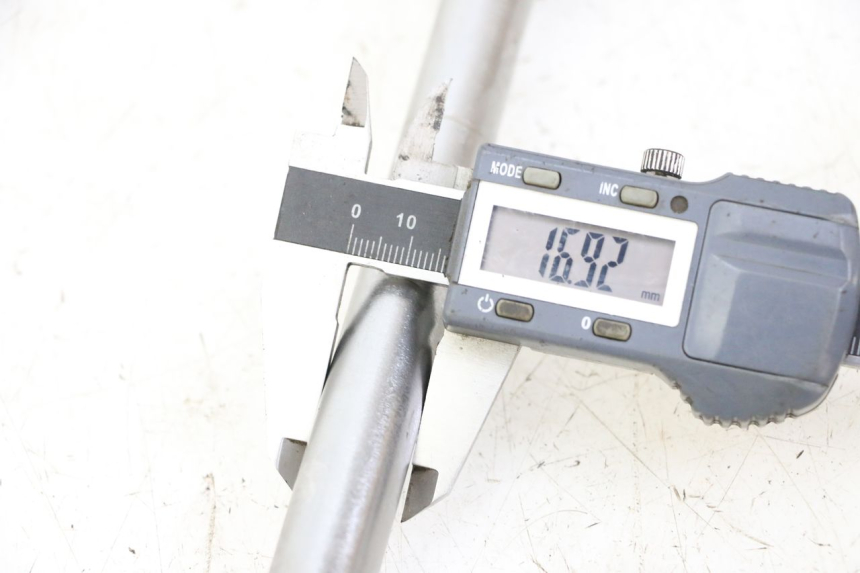 photo de EJE RUEDA TRASERO KEEWAY K-LIGHT KLIGHT 125 (2018 - 2025)