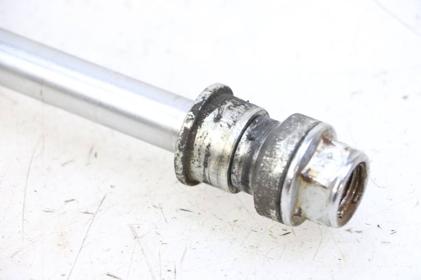 photo de EJE RUEDA TRASERO KEEWAY K-LIGHT KLIGHT 125 (2018 - 2025)