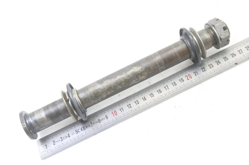 photo de EJE RUEDA TRASERO KAWASAKI KX F KXF 450 (2009 - 2011)