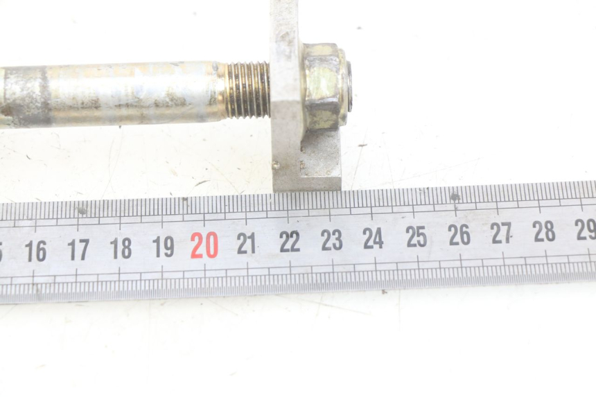 photo de EJE DE RUEDA TRASERA APOLLO RFZ 150