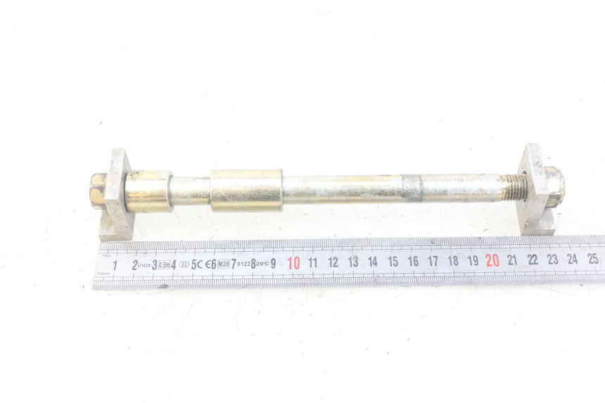 photo de EJE DE RUEDA TRASERA APOLLO RFZ 150