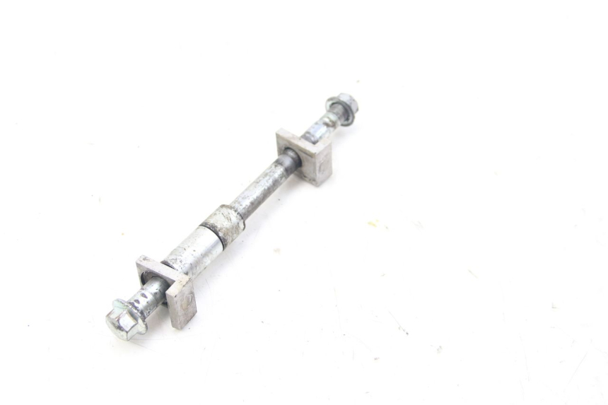 photo de EJE DE RUEDA TRASERA APOLLO RFZ 125