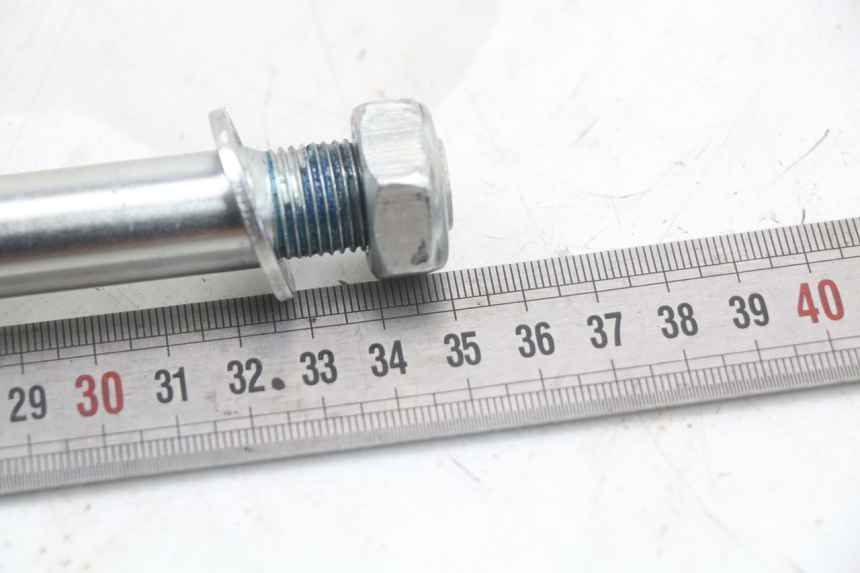 photo de EJE RUEDA TRASERO ROYAL ENFIELD SCRAM 411 (2022 - 2024)