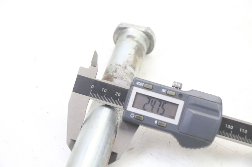 photo de EJE RUEDA TRASERO SMALL MX THUNDER 250