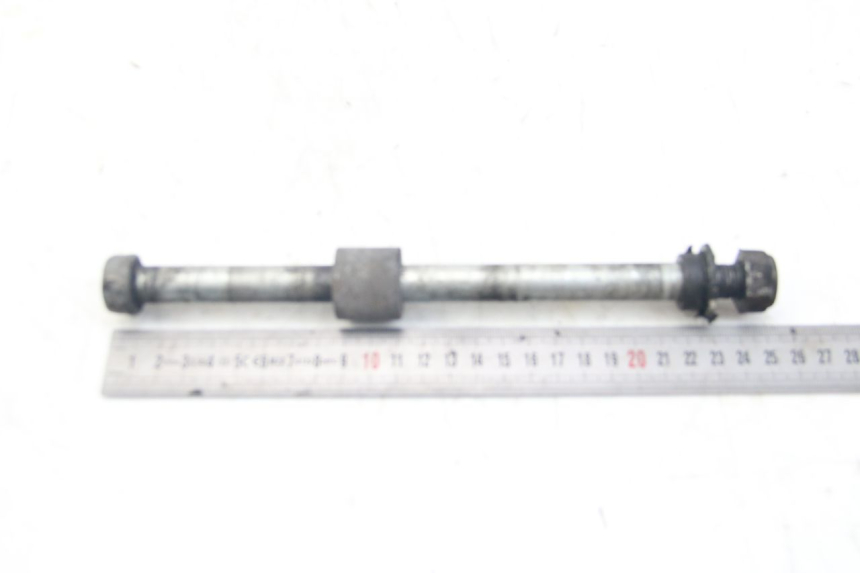 photo de EJE DE RUEDA TRASERA YAMAHA SR 125 (1982 - 2003)