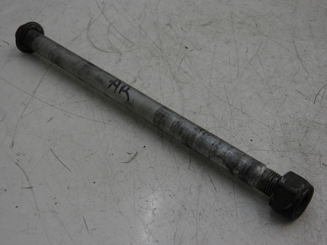 photo de EJE RUEDA TRASERO SUZUKI TU X TUX VOLTY 125 (1999 - 2001)
