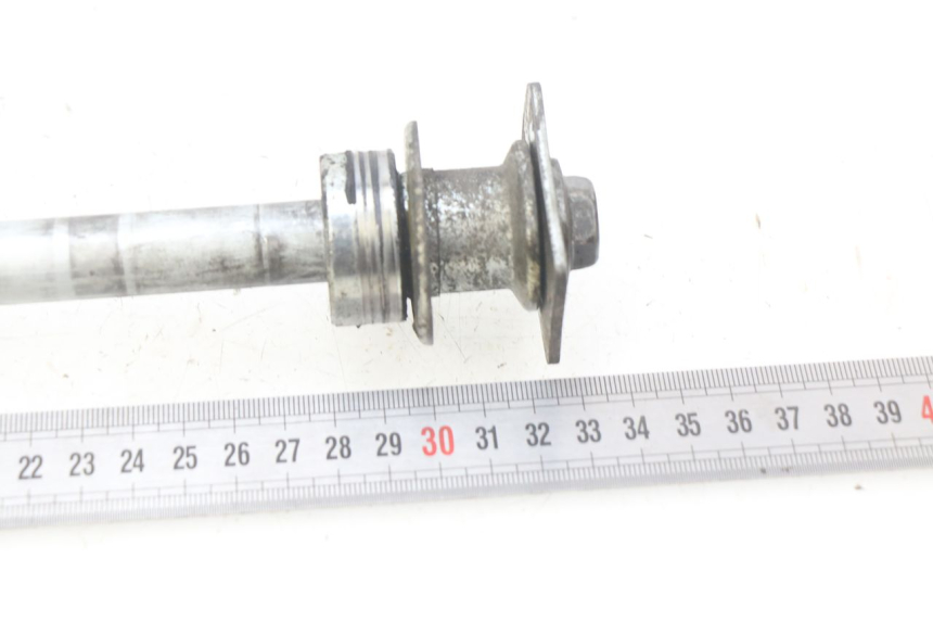 photo de EJE DE RUEDA TRASERA SUZUKI SV N 650 (1999 - 2002)