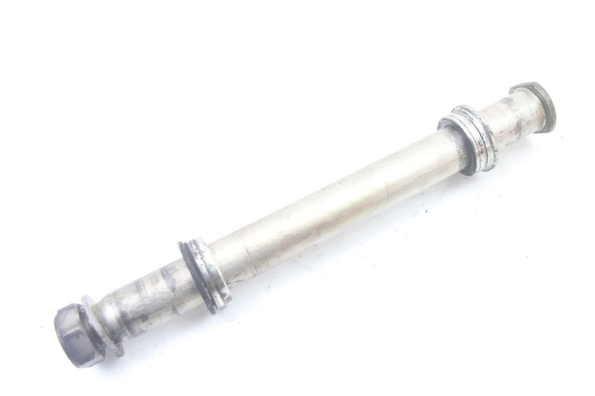 photo de EJE RUEDA TRASERO YAMAHA FZ6 FAZER S2 600 (2007 - 2011)