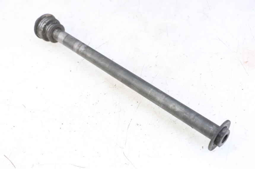 photo de EJE RUEDA TRASERO YAMAHA FZS FAZER 600 (2001 - 2003)