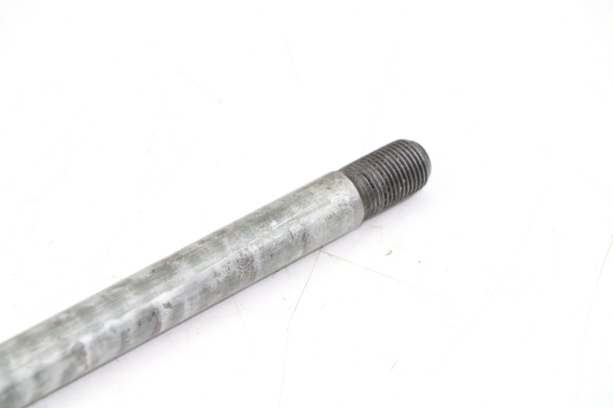 photo de EJE RUEDA TRASERO YAMAHA XJS DIVERSION 600 (2000 - 2003)