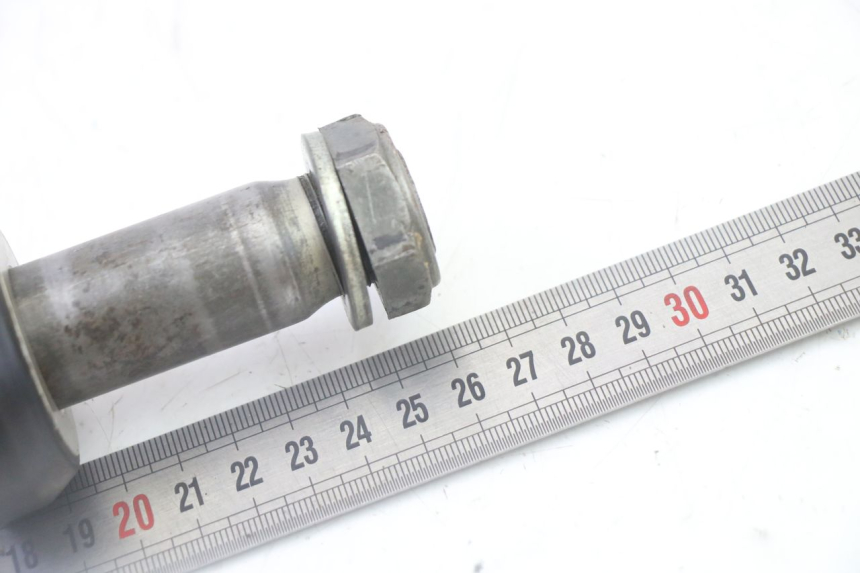 photo de EJE RUEDA TRASERO YAMAHA YZ-F YZF 250 (2014 - 2018)