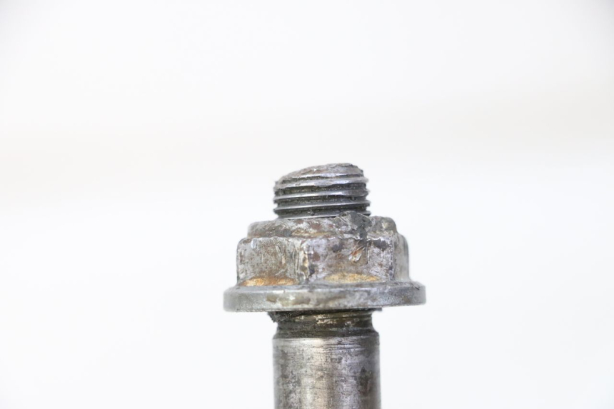 photo de EJE DE RUEDA TRASERA YAMAHA YZ 85 (2002 - 2018)