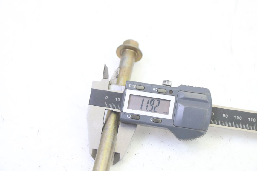 photo de EJE RUEDA DELANTERO KYMCO AGILITY NAKED RENOUVO 2T 50 (2011 - 2018)