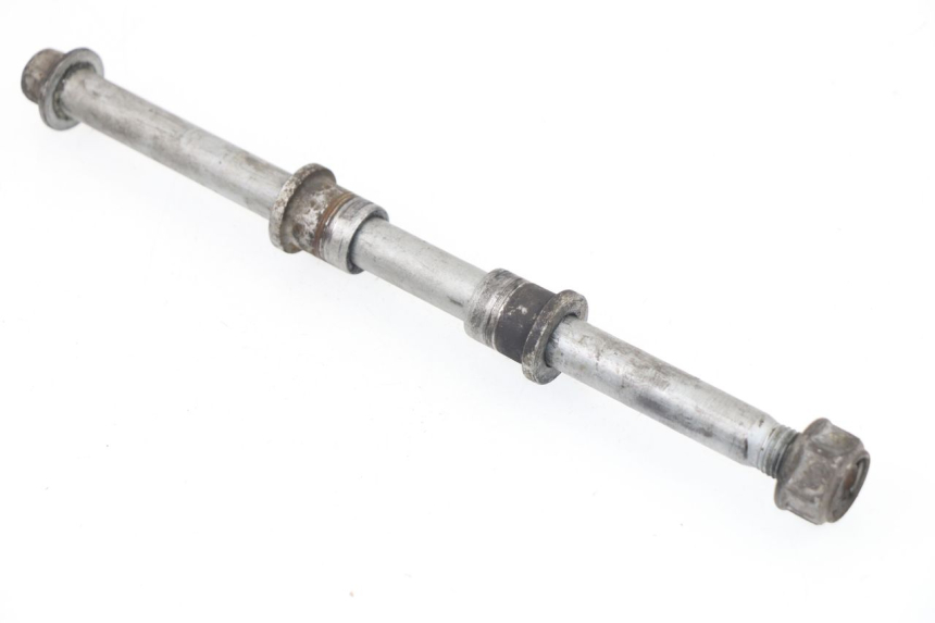 photo de EJE DE LA RUEDA DELANTERA HONDA FES S-WING SWING ABS 125 (2007 - 2015)
