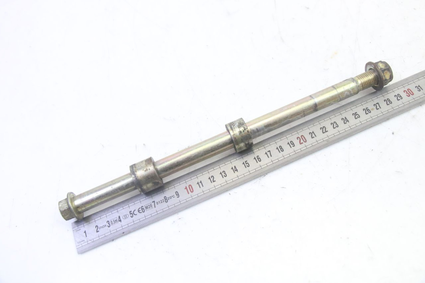 photo de EJE RUEDA DELANTERO STAHO FH 50 (2018 - 2019)