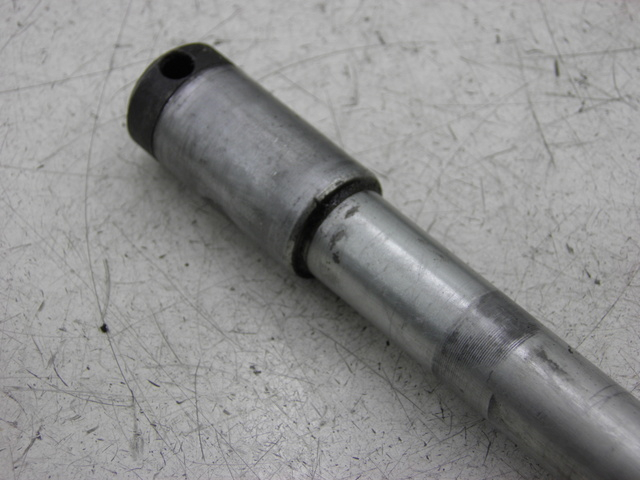photo de EJE RUEDA DELANTERO HONDA ST PAN EUROPEAN ABS 1100 (2002 - 2001)