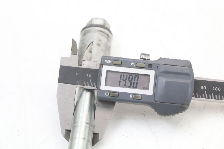 photo de EJE DE RUEDA DELANTERA JINLUN JL HIGHLANDER 125 (2007 - 2015)