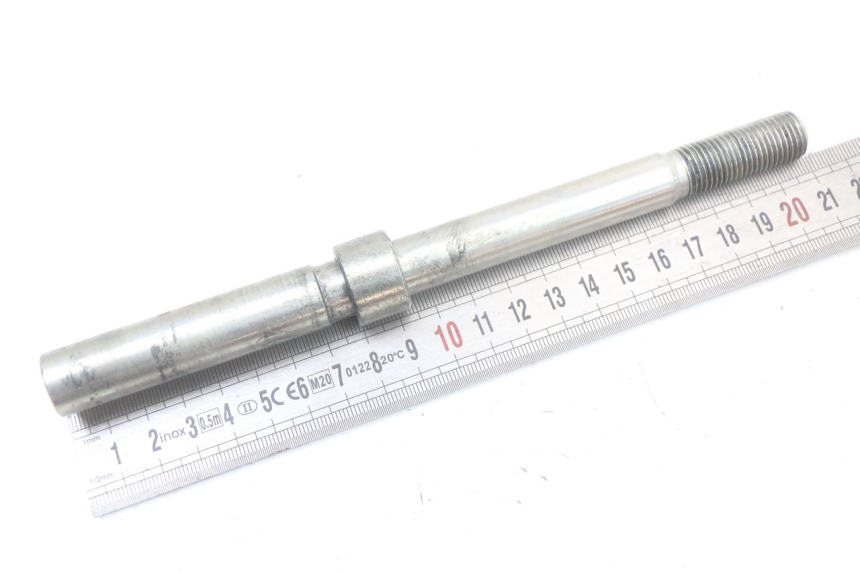 photo de EJE RUEDA DELANTERO RIEJU MRT 50 (2018 - 2021)